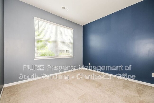 Building Photo - 507 Kilarney Rd