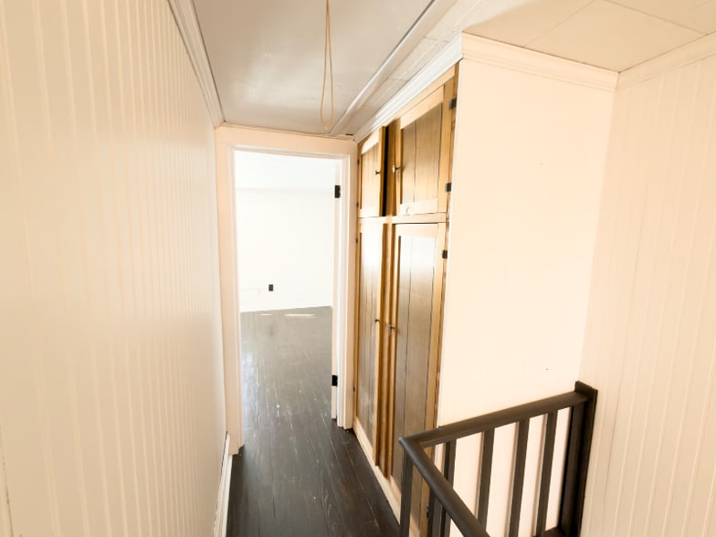 Building Photo - 14 Linden St