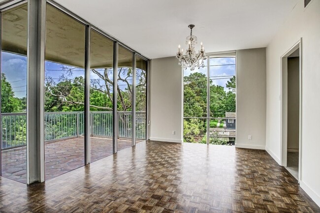 Building Photo - 3711 San Felipe St