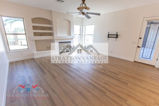 Building Photo - 13458 W Coronado Rd