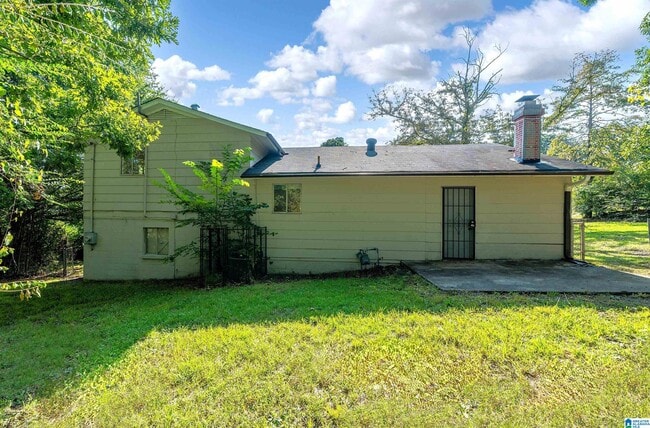 Building Photo - 2838 Micmac Dr