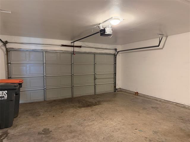 Building Photo - 301 Meadow Lark Ln