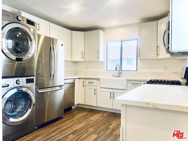 Building Photo - 532 El Dorado St