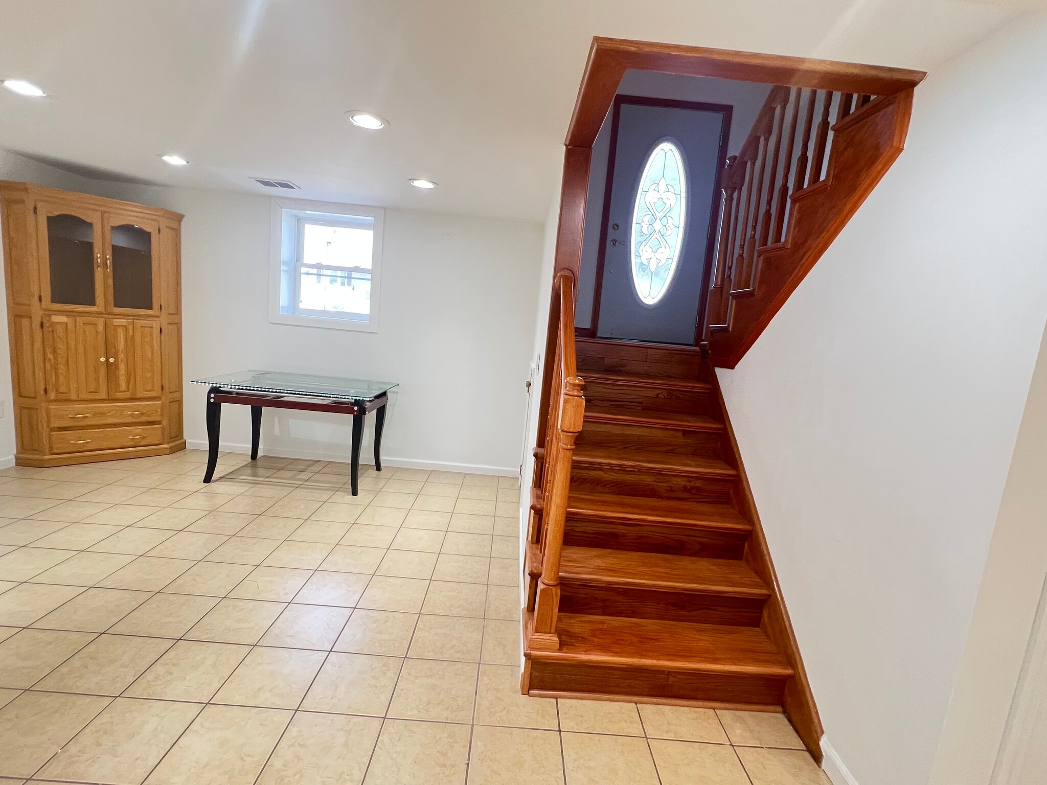 Building Photo - 2507 Sheridan Dr