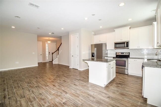 Building Photo - 12109 Trailhead Dr