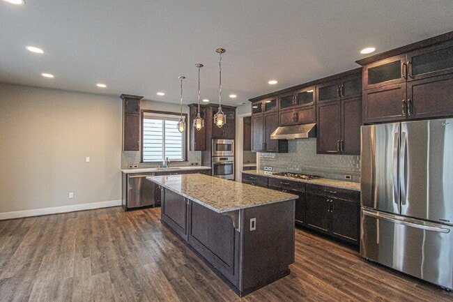 Building Photo - 1418 184th Pl SE