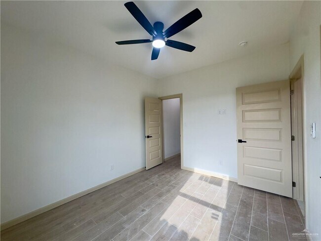 Building Photo - 1304 Rosewood Ln