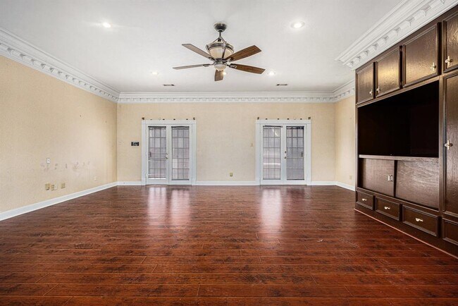Building Photo - 7415 Naremore Dr