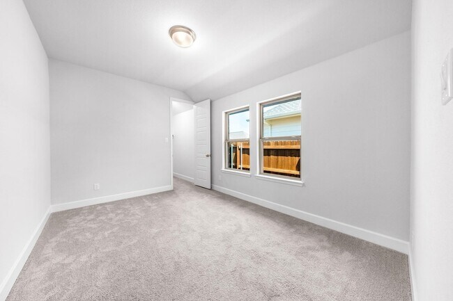 Building Photo - 4119 Hudson St