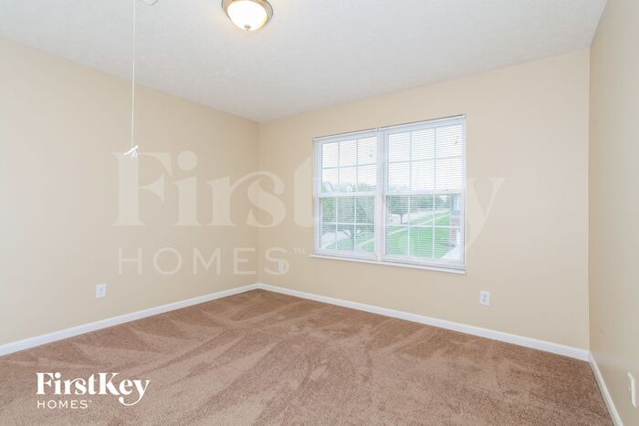 Building Photo - 6119 Spring Lake Dr