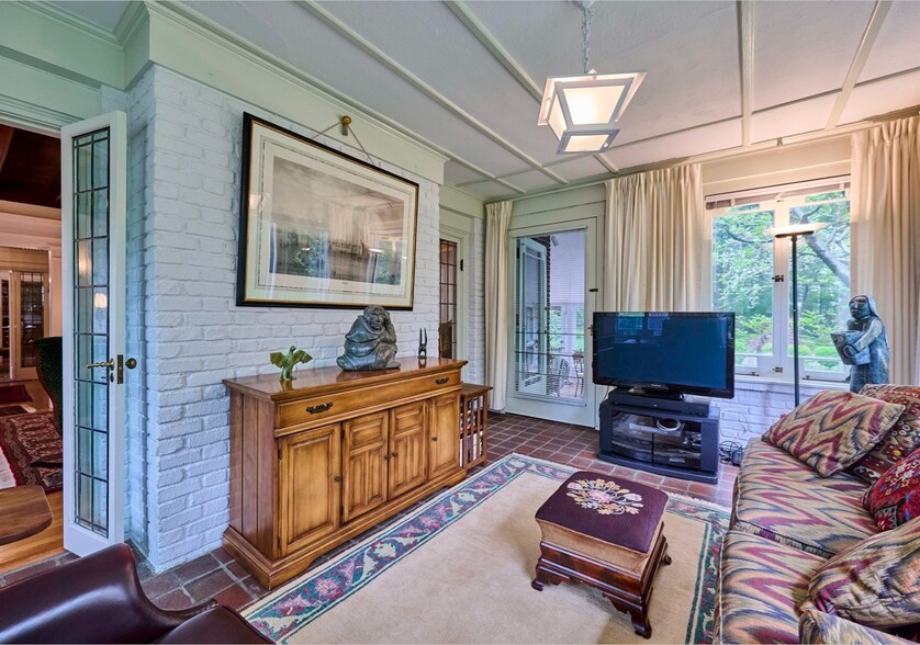 Building Photo - 30 Cheswick Rd
