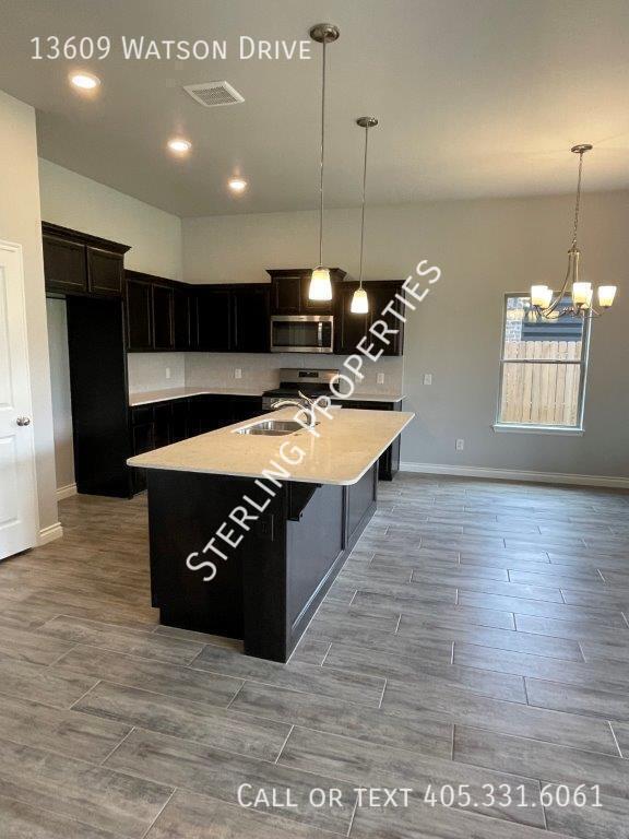 Building Photo - 13609 Watson Dr