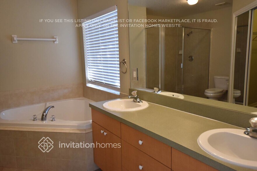 Building Photo - 70 Crystal Dr