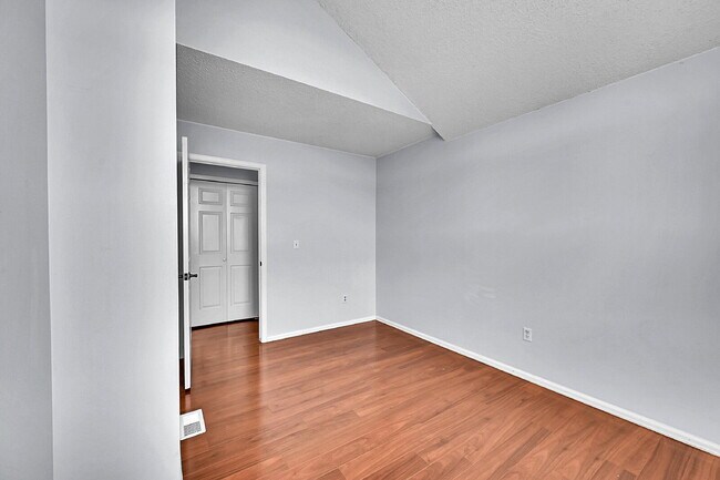 Building Photo - $2,200.95, $300 off the first month's rent, 4 Beds - 2 Bath, Single Family Home in Colorado Sprin...