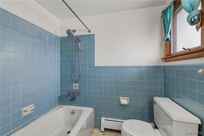 Building Photo - 4 Villa Moraine Dr