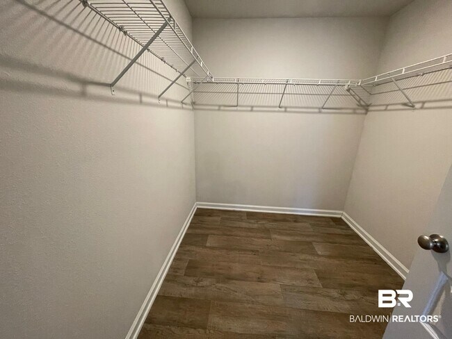 Building Photo - 10817 Northern Dancer Ct