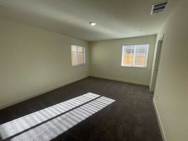 Building Photo - Brand New Lennar Home in Sparks!