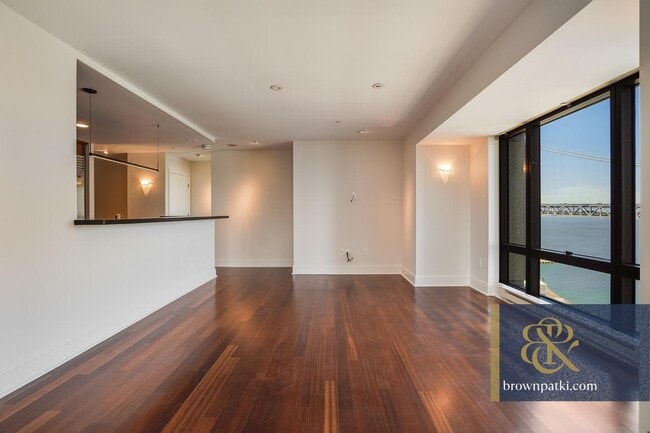 Building Photo - 75 Folsom St