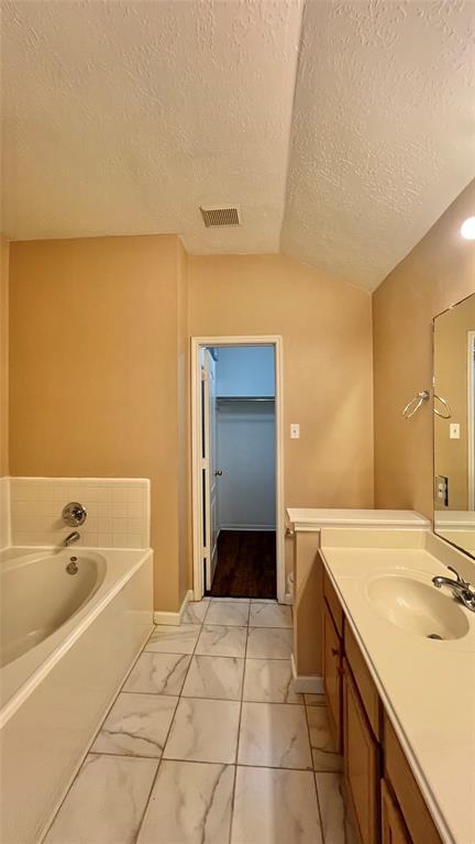 Building Photo - 1810 Manor Cir