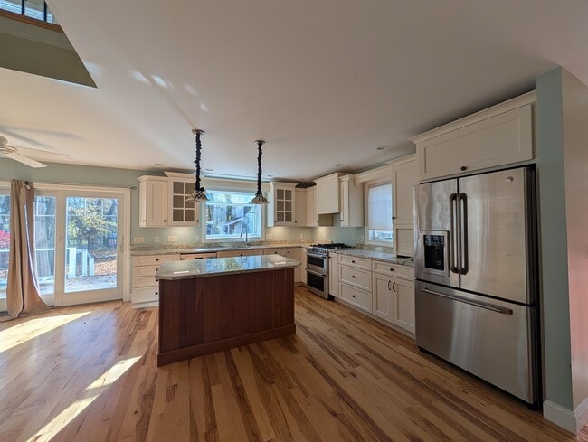 Building Photo - 119 Mill Rd