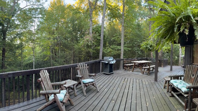 Building Photo - 244 Toby Rd