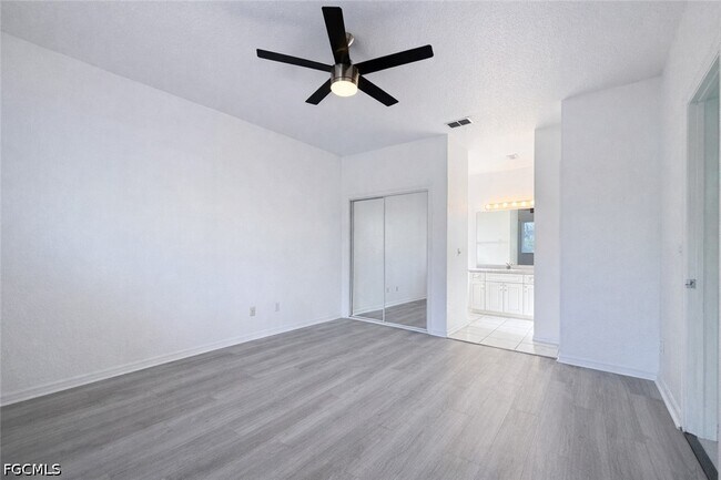 Building Photo - 1109 SW 48th Terrace