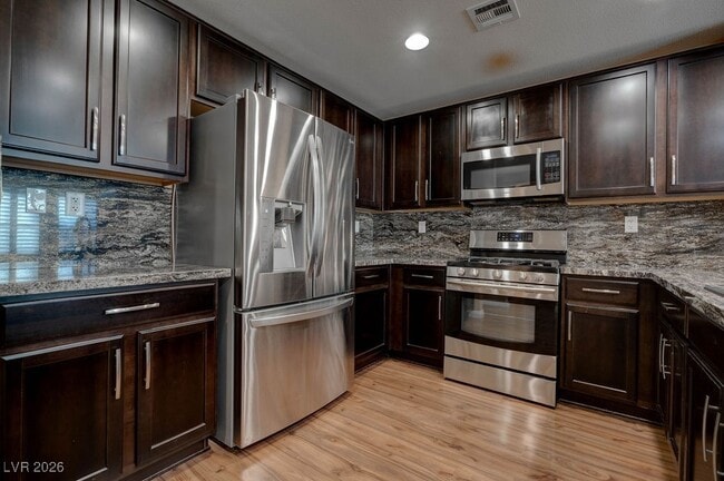 Building Photo - 2074 Waterlily View St