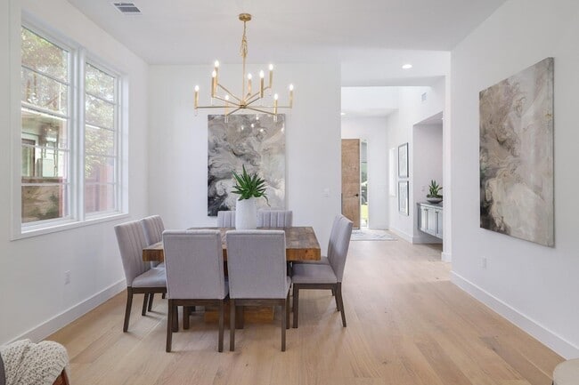 Building Photo - 1703 Piedmont Ave