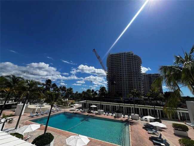 Building Photo - 10275 Collins Ave