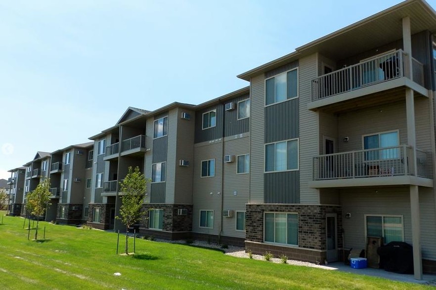 Building Photo - Shadow Bay Apartments