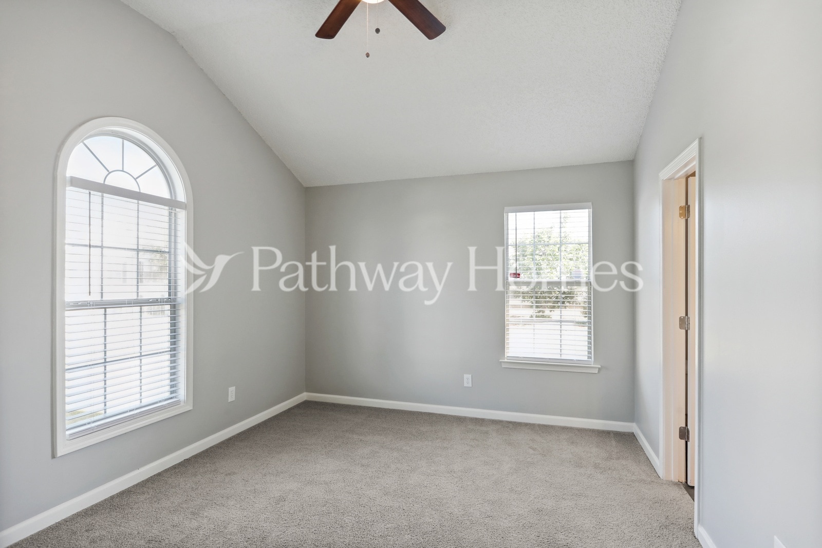 Building Photo - 449 Eagles Nest Way