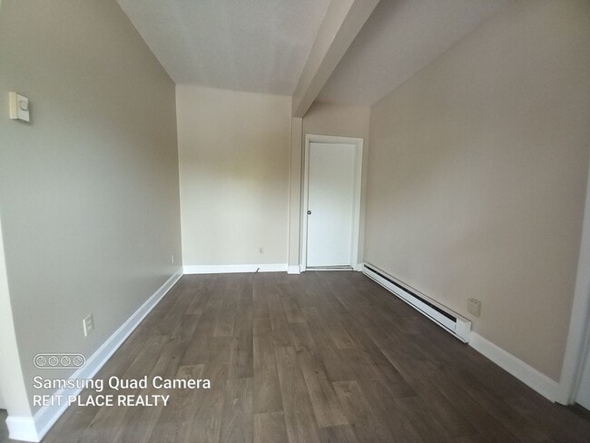 Building Photo - Tryon Hill-854