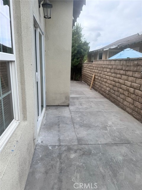 Building Photo - 502 E Olive Ave