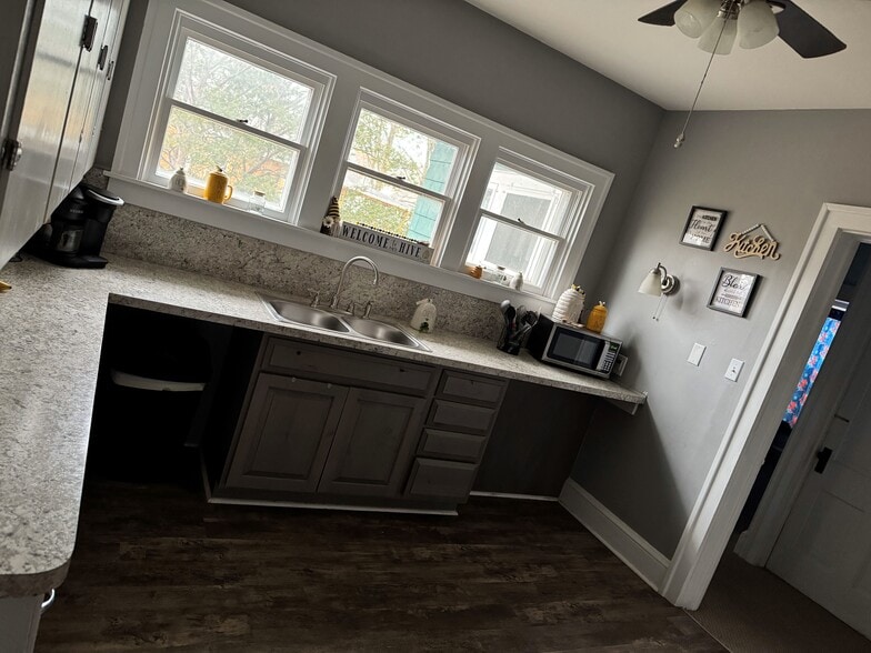 Kitchen - 314 w clinton st