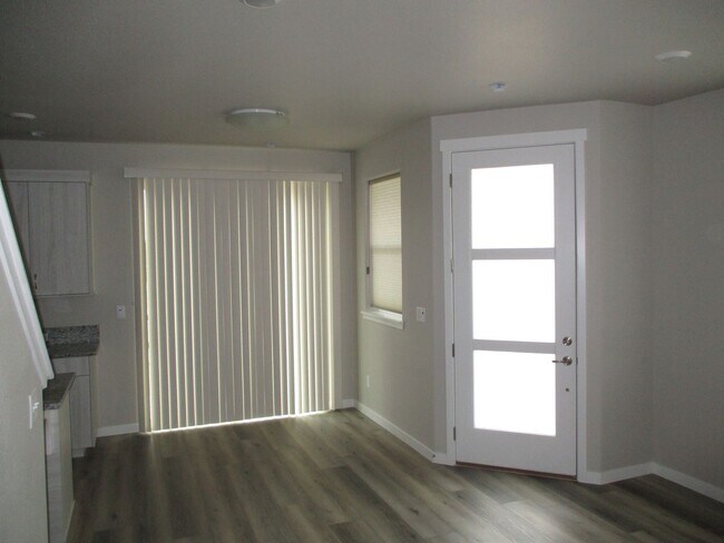 Building Photo - Brand New Construction Berthoud Property