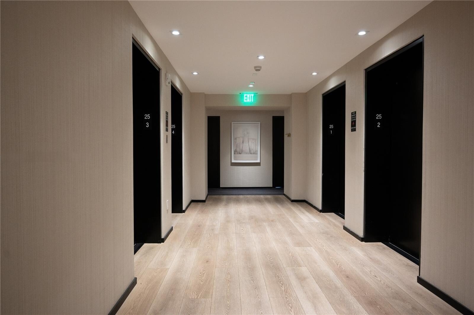 Building Photo - 398 NE 5th St