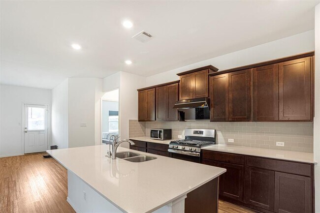 Building Photo - 1509 Brueggerhoff Rd