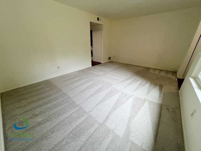 Building Photo - $4095-2 Bd/2.5 Ba Town home in Sunnyvale/Sunset Oaks Community