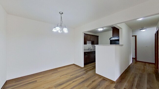 Building Photo - Renovated Upper 2 Bedroom 1.5 Bathroom Apartment Available