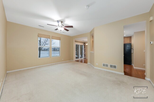 Building Photo - 651 Hawley Dr