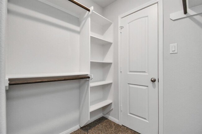 Building Photo - 11028 Patriot Ct
