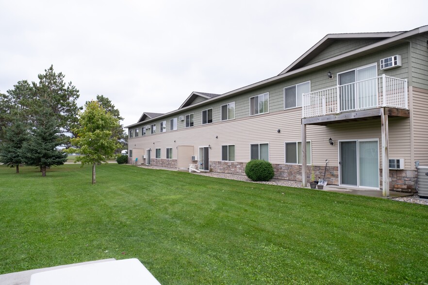 Timber Ridge Apartments Building - Timber Ridge Apartments