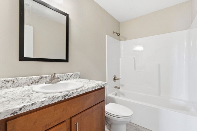 Building Photo - 3 Bedroom Home - Monett MO