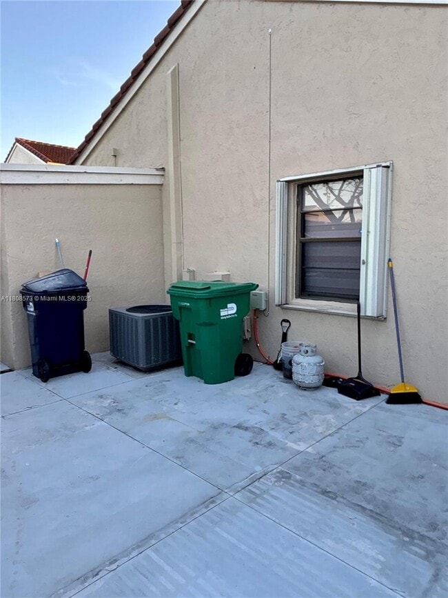 Building Photo - 6542 NW 171st St