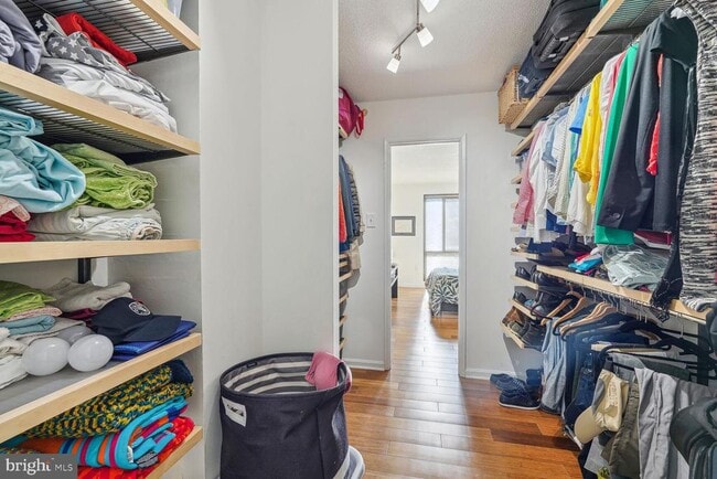 Building Photo - 1280 21st St NW