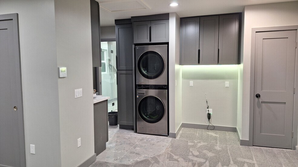 Building Photo - 6216 Paseo Canyon Dr