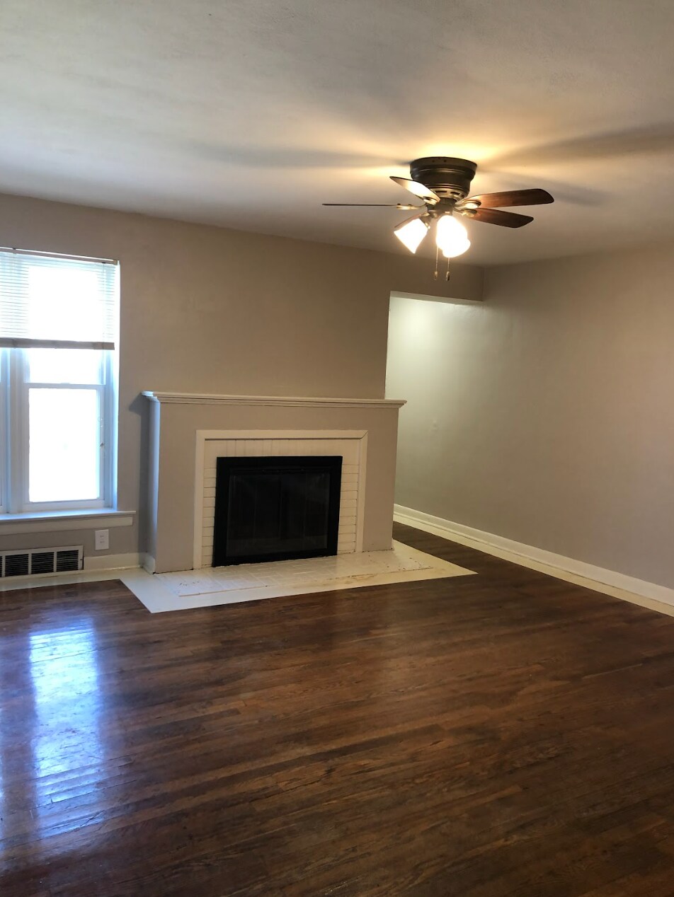 Building Photo - 7558 Woodland Ave Unit B