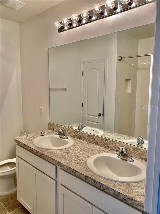 Building Photo - There’s No Place Like This 2-Story 3 BR, 2.5 BA Hidden River Townhome!