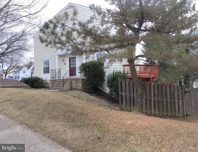 Building Photo - 6627 Briarleigh Way