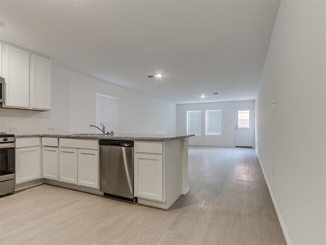 Building Photo - 3304 NW 149th St